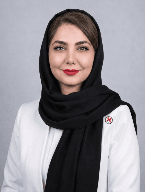 تصویر مریم اخکری احمد آبادی