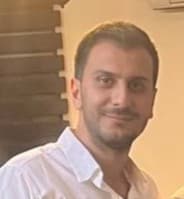 تصویر دکتر علی صادقی